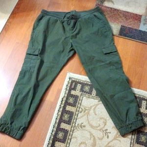 Old Navy CARGO jogger LG Green